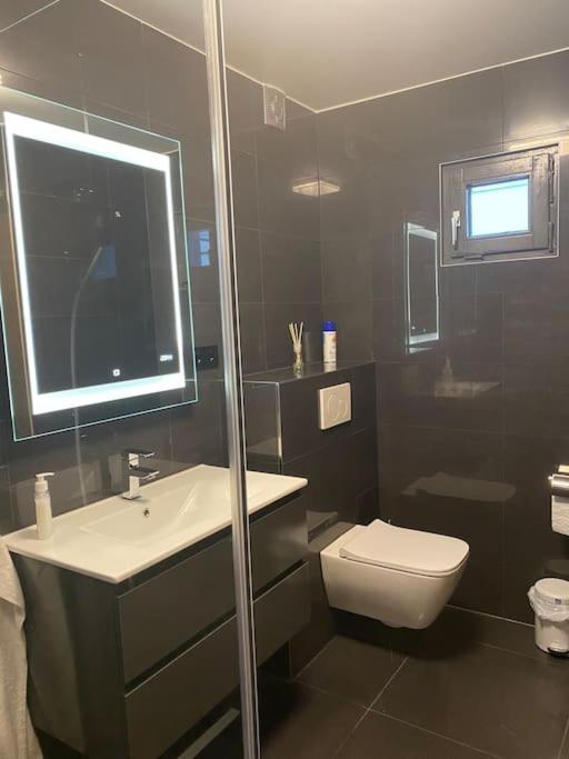 Apartment Preiswertes Stilvolles Im Privaten Haus Mit Grossem Schoenem Modernem Gemeinschaft Badenzimmer Lorrach