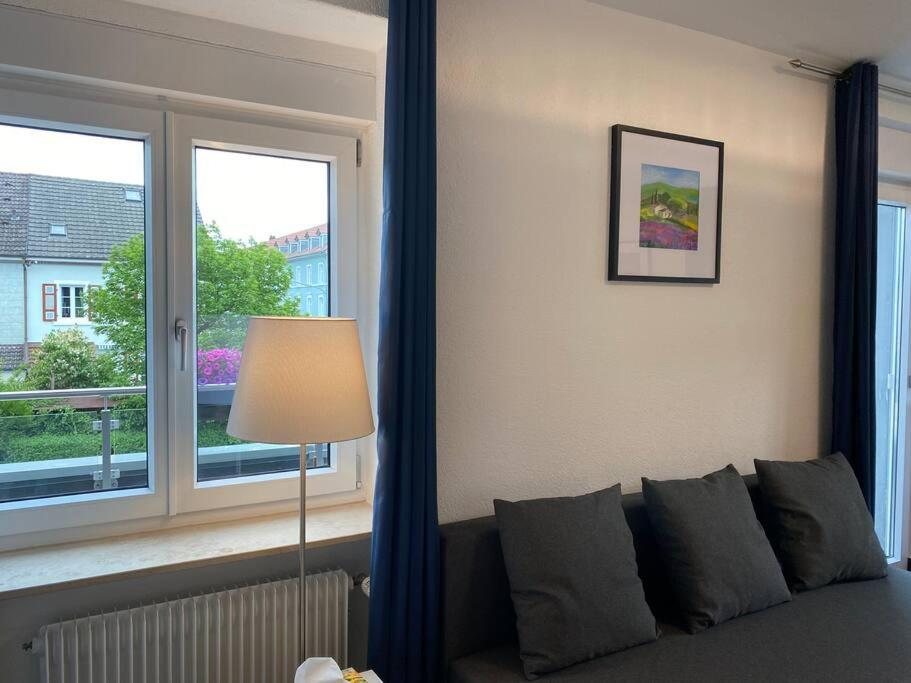 Preiswertes Stilvolles Im Privaten Haus Mit Grossem Schoenem Modernem Gemeinschaft Badenzimmer Apartment *