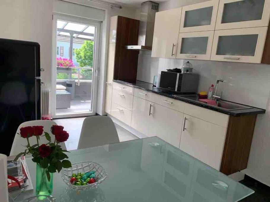 Apartment Preiswertes Stilvolles Im Privaten Haus Mit Grossem Schoenem Modernem Gemeinschaft Badenzimmer